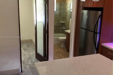 Condominio en venta en Oakland Park, Florida, 1 dormitorio, 38.28 m2 № 2033111 - foto 6