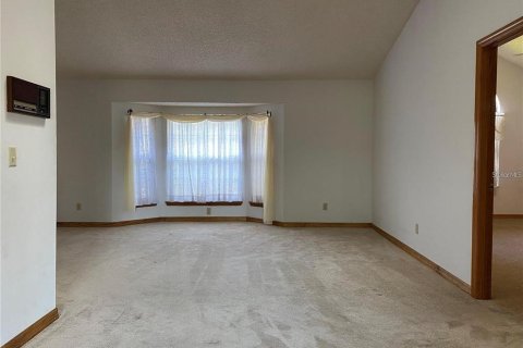 Снять в аренду виллу или дом в Делтона, Флорида 3 спальни, 170.85м2, № 1805601 - фото 18