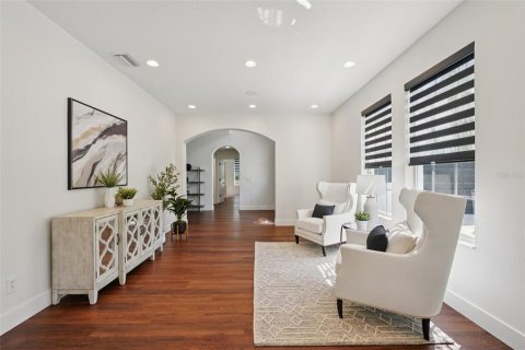 House in Wesley Chapel, Florida 6 bedrooms, 402.45 sq.m. № 1849815 - photo 19