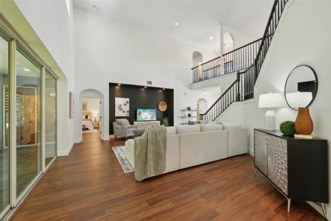 House in Wesley Chapel, Florida 6 bedrooms, 402.45 sq.m. № 1849815 - photo 6