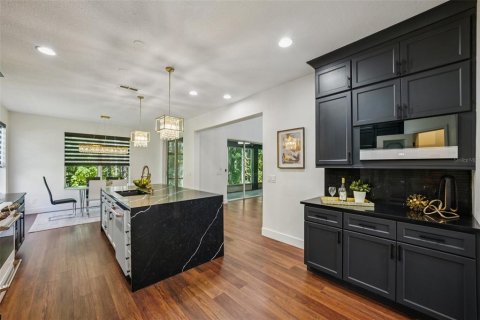 House in Wesley Chapel, Florida 6 bedrooms, 402.45 sq.m. № 1849815 - photo 14