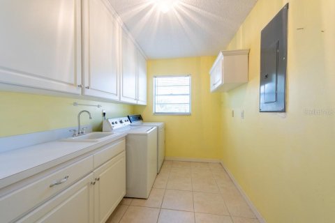 Casa en venta en Sun City Center, Florida, 2 dormitorios, 166.85 m2 № 1678113 - foto 26