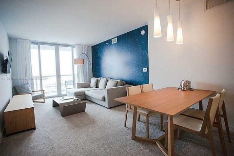 Купить кондоминиум в Халландейл-Бич, Флорида 2 спальни, 94.76м2, № 2053649 - фото 21