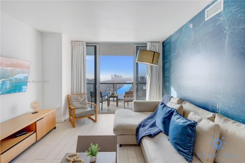 Купить кондоминиум в Халландейл-Бич, Флорида 2 спальни, 94.76м2, № 2053649 - фото 23