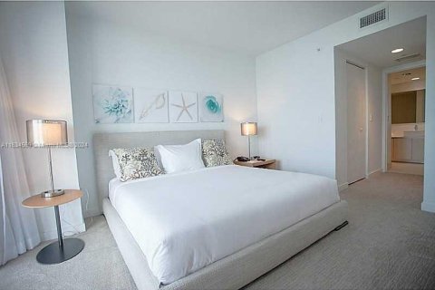 Купить кондоминиум в Халландейл-Бич, Флорида 2 спальни, 94.76м2, № 2053649 - фото 19