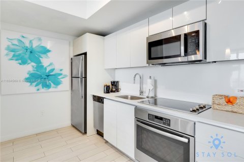 Купить кондоминиум в Халландейл-Бич, Флорида 2 спальни, 94.76м2, № 2053649 - фото 27