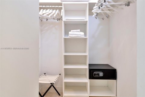 Copropriété à vendre à Hollywood, Floride: 1 chambre, 74.51 m2 № 2045997 - photo 5