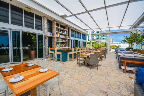 Copropriété à vendre à Hollywood, Floride: 1 chambre, 74.51 m2 № 2045997 - photo 12