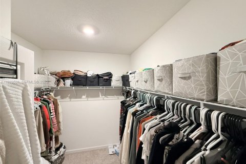 Casa en venta en Port St. Lucie, Florida, 4 dormitorios, 169.73 m2 № 1982063 - foto 18