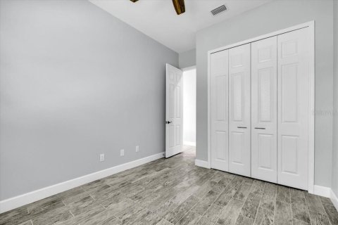 Commercial property in Punta Gorda, Florida 6 bedrooms, 307.88 sq.m. № 2379024 - photo 26
