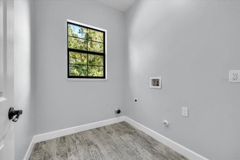 Commercial property in Punta Gorda, Florida 6 bedrooms, 307.88 sq.m. № 2379024 - photo 27