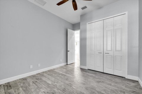 Commercial property in Punta Gorda, Florida 6 bedrooms, 307.88 sq.m. № 2379024 - photo 23