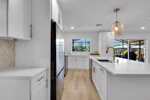 Casa en venta en Osteen, Florida, 3 dormitorios, 146.97 m2 № 2200963 - foto 7