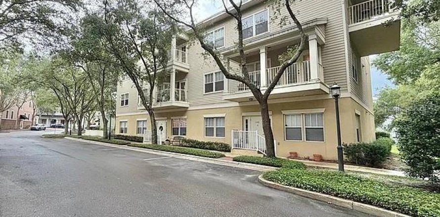 Condo à Gainesville, Floride, 2 chambres  № 2381166