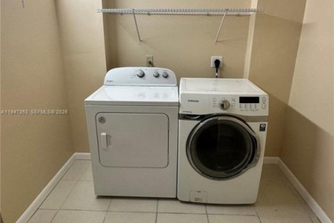 Copropriété à louer à Davie, Floride: 2 chambres, 128.67 m2 № 2003531 - photo 11