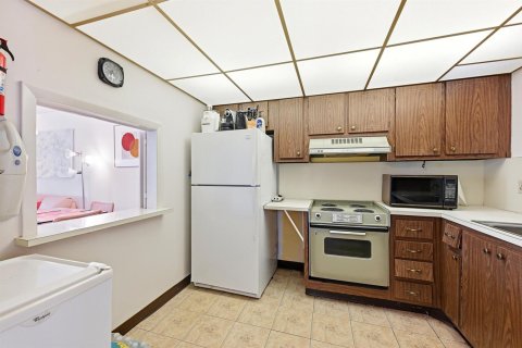 Condo in Fort Lauderdale, Florida, 2 bedrooms № 2272487 - photo 4