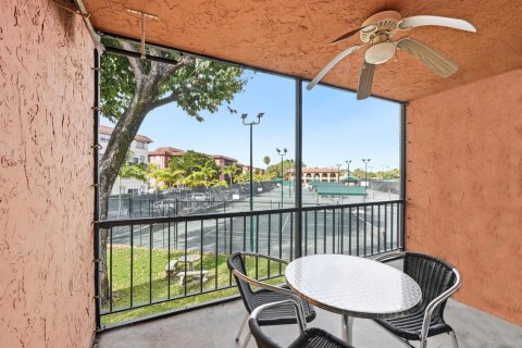 Condo in Fort Lauderdale, Florida, 2 bedrooms № 2272487 - photo 17