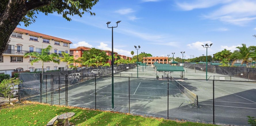 Condo in Fort Lauderdale, Florida, 2 bedrooms № 2272487