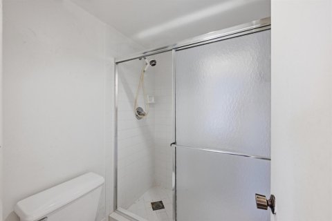 Condo in Fort Lauderdale, Florida, 2 bedrooms № 2272487 - photo 14
