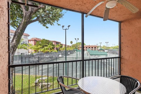 Condo in Fort Lauderdale, Florida, 2 bedrooms № 2272487 - photo 18