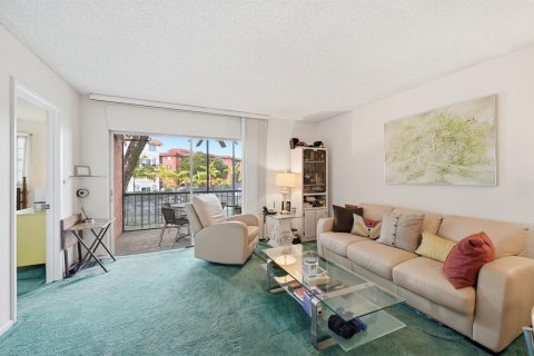 Condo in Fort Lauderdale, Florida, 2 bedrooms № 2272487 - photo 9