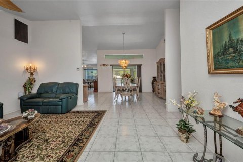 House in Port Charlotte, Florida 3 bedrooms, 188.78 sq.m. № 1680336 - photo 7