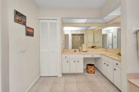 House in Port Charlotte, Florida 3 bedrooms, 188.78 sq.m. № 1680336 - photo 14