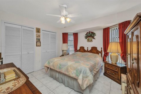 House in Port Charlotte, Florida 3 bedrooms, 188.78 sq.m. № 1680336 - photo 25