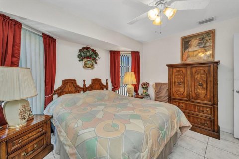 House in Port Charlotte, Florida 3 bedrooms, 188.78 sq.m. № 1680336 - photo 26