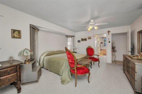 House in Port Charlotte, Florida 3 bedrooms, 188.78 sq.m. № 1680336 - photo 12