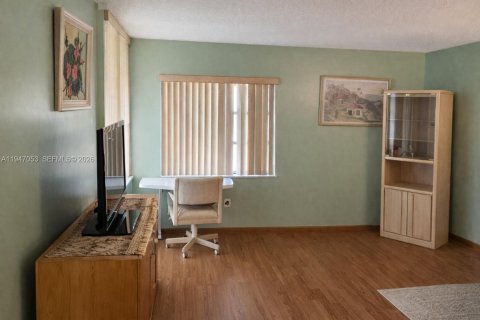 Copropriété à vendre à Miami, Floride: 2 chambres, 119.19 m2 № 2004027 - photo 20