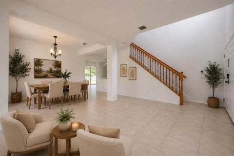 Villa ou maison à vendre à Wesley Chapel, Floride: 4 chambres, 235.23 m2 № 2198116 - photo 3
