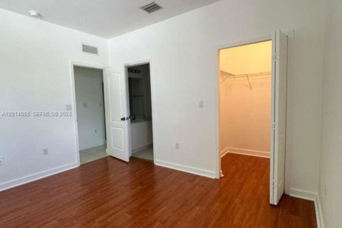 Condominio en alquiler en Homestead, Florida, 3 dormitorios, 99.96 m2 № 2076055 - foto 11