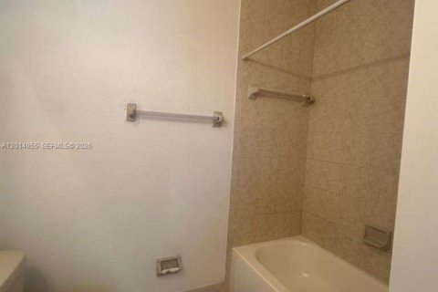 Condominio en alquiler en Homestead, Florida, 3 dormitorios, 99.96 m2 № 2076055 - foto 13