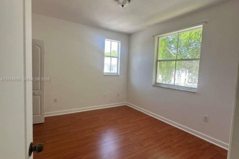 Condominio en alquiler en Homestead, Florida, 3 dormitorios, 99.96 m2 № 2076055 - foto 10