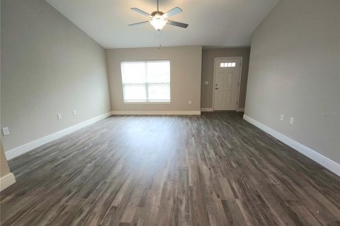 Villa ou maison à louer à Ocala, Floride: 3 chambres, 134.99 m2 № 2418630 - photo 4