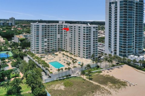 Condo in Lauderdale-by-the-Sea, Florida, 1 bedroom № 2265446 - photo 5