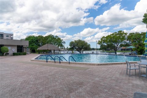 Condo in Pembroke Pines, Florida, 2 bedrooms № 2081444 - photo 8