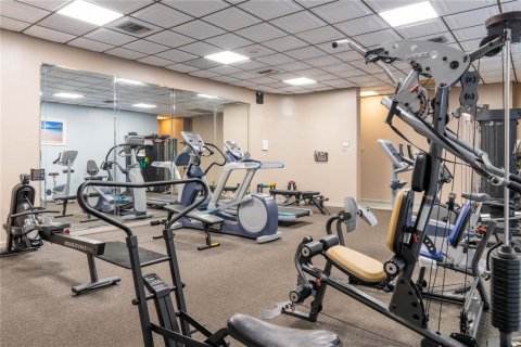 Condo in Pembroke Pines, Florida, 2 bedrooms № 2081444 - photo 15