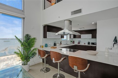 Copropriété à louer à North Bay Village, Floride: 5 chambres, 231.88 m2 № 2154889 - photo 4