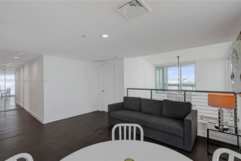 Copropriété à louer à North Bay Village, Floride: 5 chambres, 231.88 m2 № 2154889 - photo 25