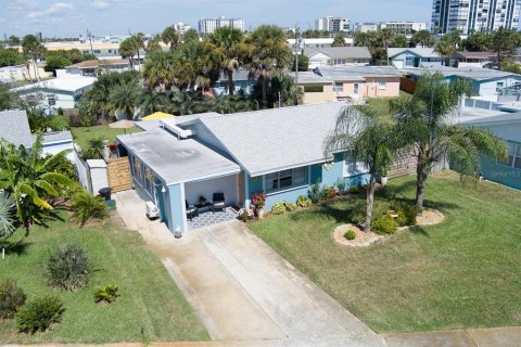 Villa ou maison à vendre à Ormond Beach, Floride: 3 chambres, 109.81 m2 № 2398979 - photo 2
