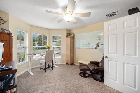 House in Ocala, Florida 3 bedrooms, 146.41 sq.m. № 2212626 - photo 13