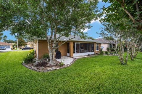 House in Ocala, Florida 3 bedrooms, 146.41 sq.m. № 2212626 - photo 5
