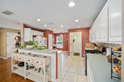 House in Ocala, Florida 3 bedrooms, 146.41 sq.m. № 2212626 - photo 26