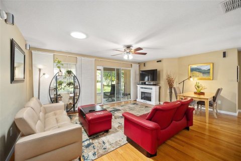 House in Ocala, Florida 3 bedrooms, 146.41 sq.m. № 2212626 - photo 15