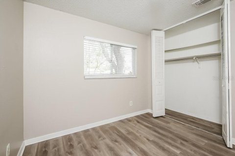 Villa ou maison à louer à Orlando, Floride: 4 chambres, 128.76 m2 № 2116468 - photo 12
