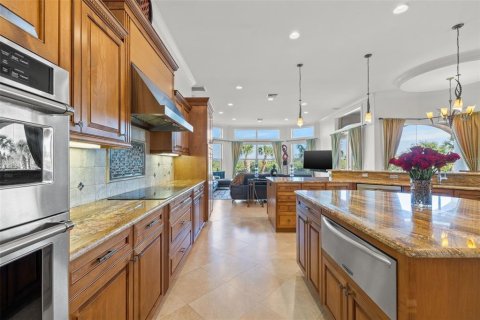 Villa ou maison à vendre à Oldsmar, Floride: 4 chambres, 488.67 m2 № 1901882 - photo 16