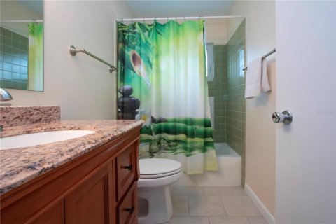 House in Sun City Center, Florida 3 bedrooms, 154.4 sq.m. № 1901899 - photo 24