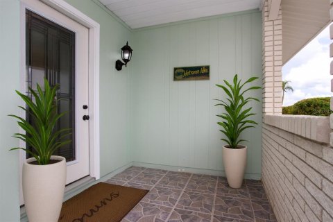 House in Sun City Center, Florida 3 bedrooms, 154.4 sq.m. № 1901899 - photo 6